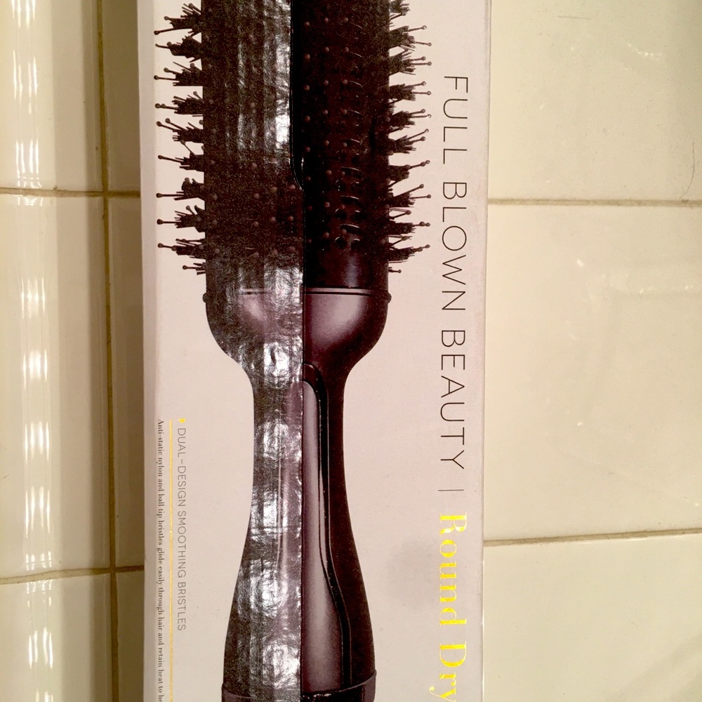 Full Blown Beauty Round Hair Dryer
